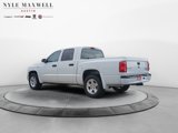 Used 2011 Dodge Dakota Big Horn image 3