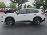 Used 2023 Nissan Rogue S image 3