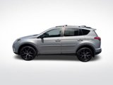 Used 2017 Toyota RAV4 SE image 4