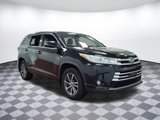 Used 2017 Toyota Highlander XLE image 6