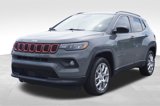 Used 2023 Jeep Compass Latitude image 2