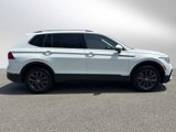 Used 2022 Volkswagen Tiguan SE image 2