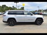 Used 2023 Jeep Grand Cherokee L Laredo image 2