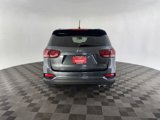 Used 2020 Kia Sorento S image 4