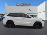 Used 2019 Jeep Grand Cherokee Altitude image 2