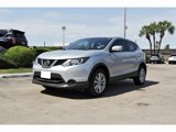 Used 2017 Nissan Rogue Sport S w/ S Appearance Package image 2