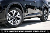 Used 2023 Nissan Rogue SV image 2