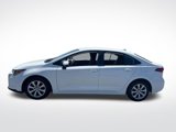Used 2021 Toyota Corolla LE image 2