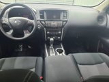 Used 2017 Nissan Pathfinder S image 2