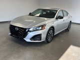 Used 2024 Nissan Altima 2.5 SV image 5