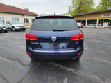 Used 2014 Volkswagen Touareg Sport image 4