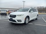 Used 2022 Chrysler Pacifica Touring-L image 2