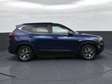 Used 2021 Kia Seltos EX image 6