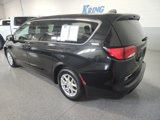 Used 2022 Chrysler Voyager LX image 3