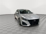 Used 2024 Nissan Altima 2.5 SV w/ SV Premium Package image 2