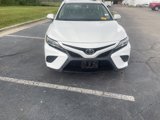 Used 2018 Toyota Camry SE image 2