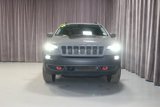 Used 2019 Jeep Cherokee Trailhawk image 6