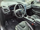 Used 2022 Ford Edge Titanium image 5