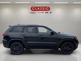 Used 2020 Jeep Grand Cherokee Altitude image 4