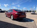 Used 2020 Toyota Camry LE image 3