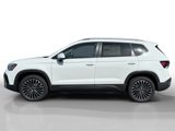 New 2025 Volkswagen Taos SE image 2