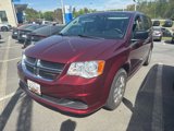 Used 2019 Dodge Grand Caravan SE image 2
