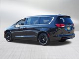 Used 2022 Chrysler Voyager LX image 5