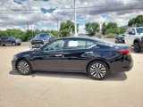 Used 2024 Nissan Altima 2.5 SV image 3