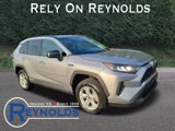 Used 2021 Toyota RAV4 LE image 1
