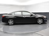 Used 2022 Nissan Altima 2.5 S image 3