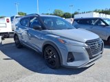 Used 2021 Nissan Kicks SR image 2