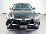 Used 2022 Toyota Highlander XLE image 2