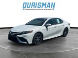 Used 2022 Toyota Camry SE image 2