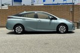 Used 2017 Toyota Prius Four image 2
