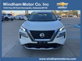 Used 2021 Nissan Rogue Platinum image 2