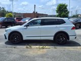 Used 2023 Volkswagen Tiguan SE R-Line image 6