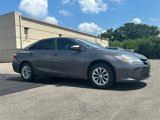 Used 2017 Toyota Camry image 2