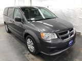 Used 2017 Dodge Grand Caravan SE image 3