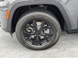 New 2025 Jeep Grand Cherokee L Laredo image 6