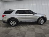 Used 2022 Ford Explorer XLT w/ Equipment Group 202A image 2