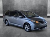 Used 2013 Toyota Sienna LE image 3