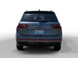 Used 2022 Volkswagen Tiguan SE R-Line image 4
