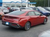 Used 2024 Hyundai Elantra SEL image 6