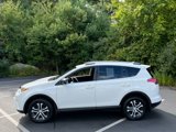 Used 2018 Toyota RAV4 LE image 2