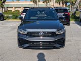 Used 2023 Volkswagen Tiguan SE R-Line image 3