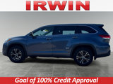 Used 2018 Toyota Highlander LE image 2