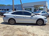 Used 2019 Volkswagen Jetta SEL w/ Cold Weather Package image 4