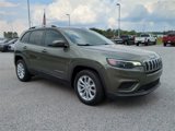 Used 2021 Jeep Cherokee Latitude image 2