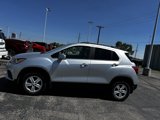 Used 2018 Chevrolet Trax LT w/ LT Convenience Package image 2