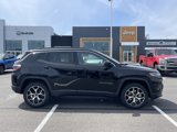 New 2025 Jeep Compass Limited image 2